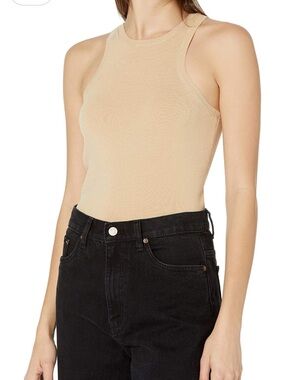 Sleeveless Knit Tank Top in Tan